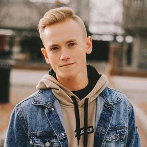 Meet your Posher, Tayte